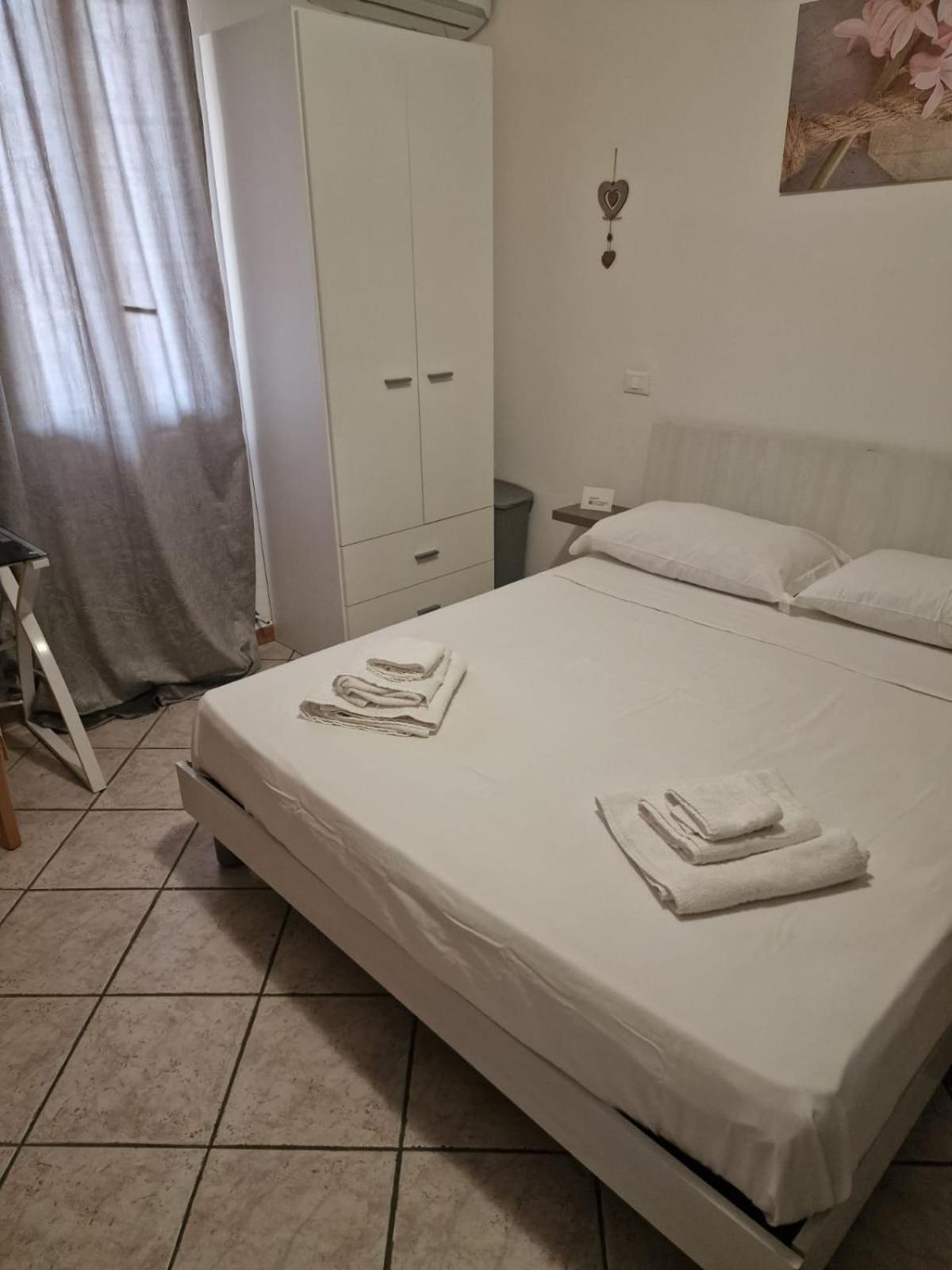 B&B Le Stanze Di Aurora パレルモ エクステリア 写真