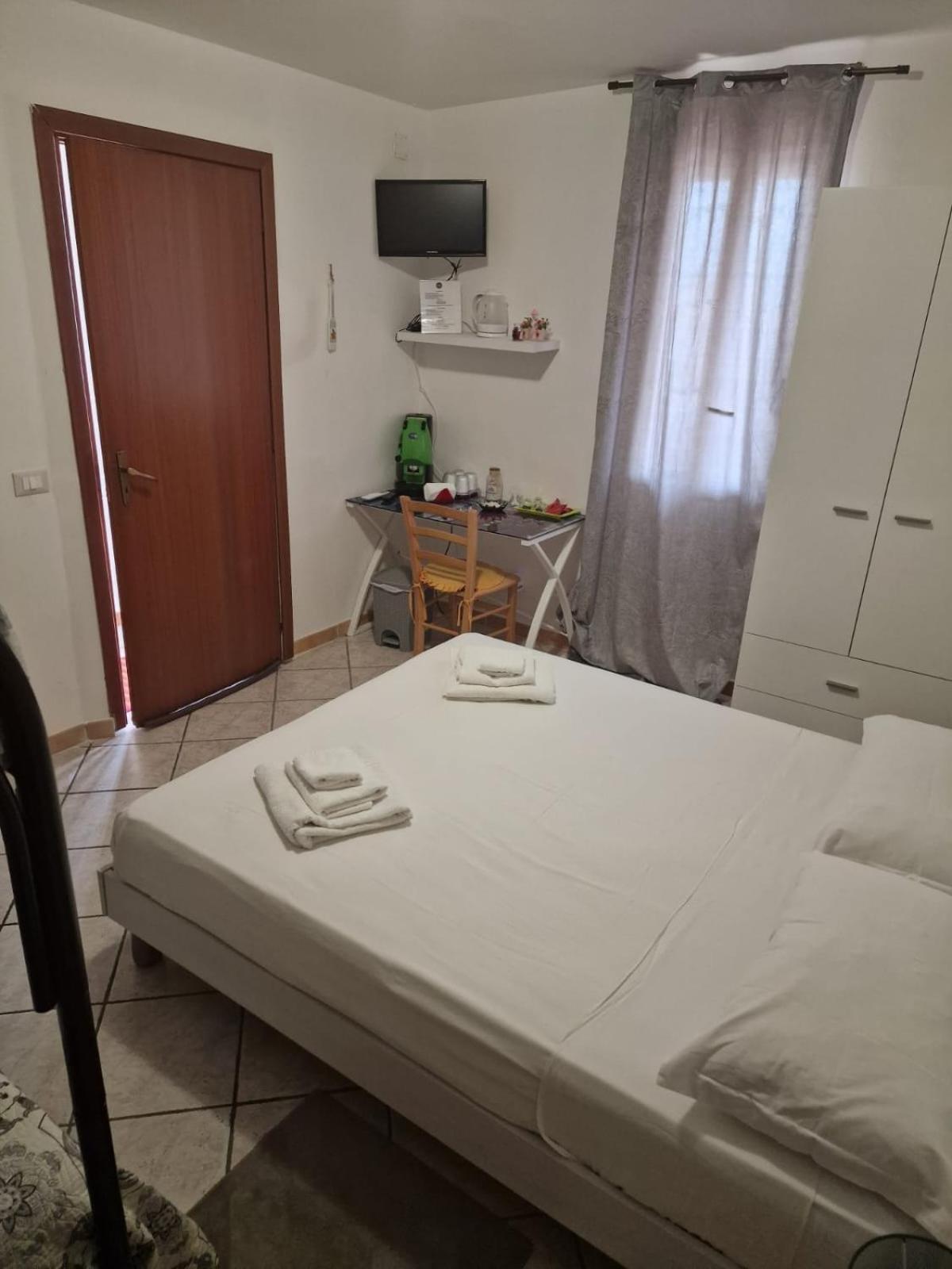B&B Le Stanze Di Aurora パレルモ エクステリア 写真